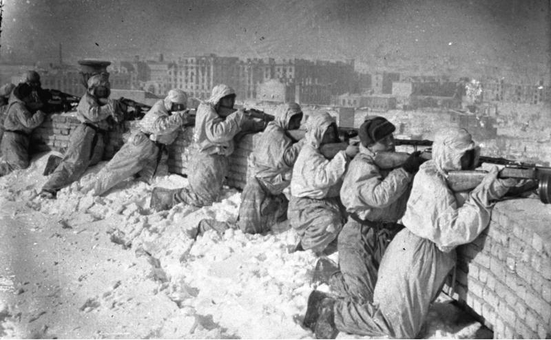 Soldados del ejército ruso en la batalla de Stalingrado, 1943