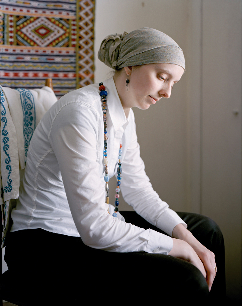  Mary, 2012  Mary, una de las estadounidenses convertidas al Islam y retratadas por Claire Beckett (Courtesy of Claire Beckett and Carroll and Sons Art Gallery, Boston)